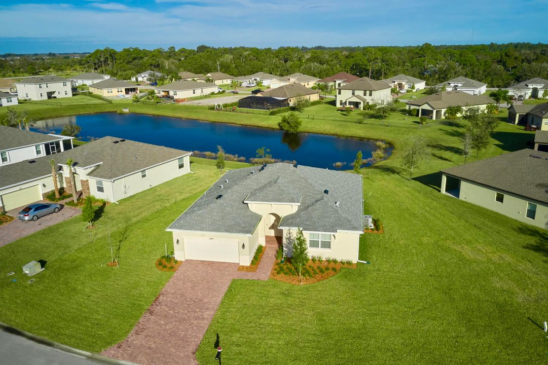 En Renta: $2,900 (3 camas, 2 baños, 1915 Pies cuadrados)