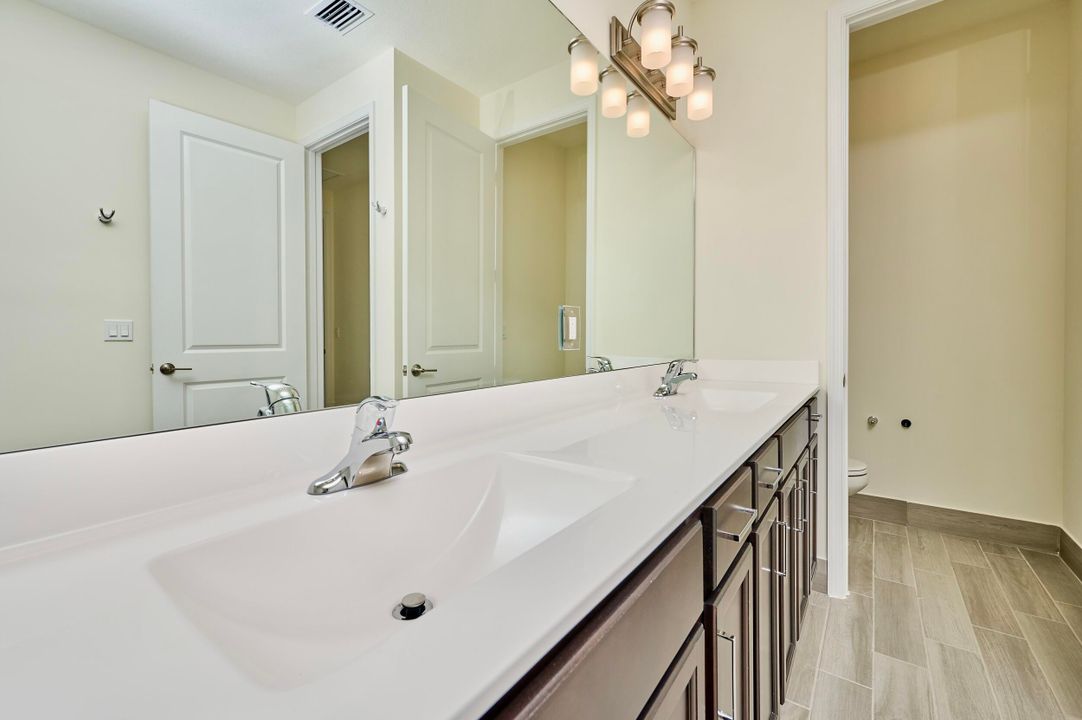 En Renta: $2,900 (3 camas, 2 baños, 1915 Pies cuadrados)