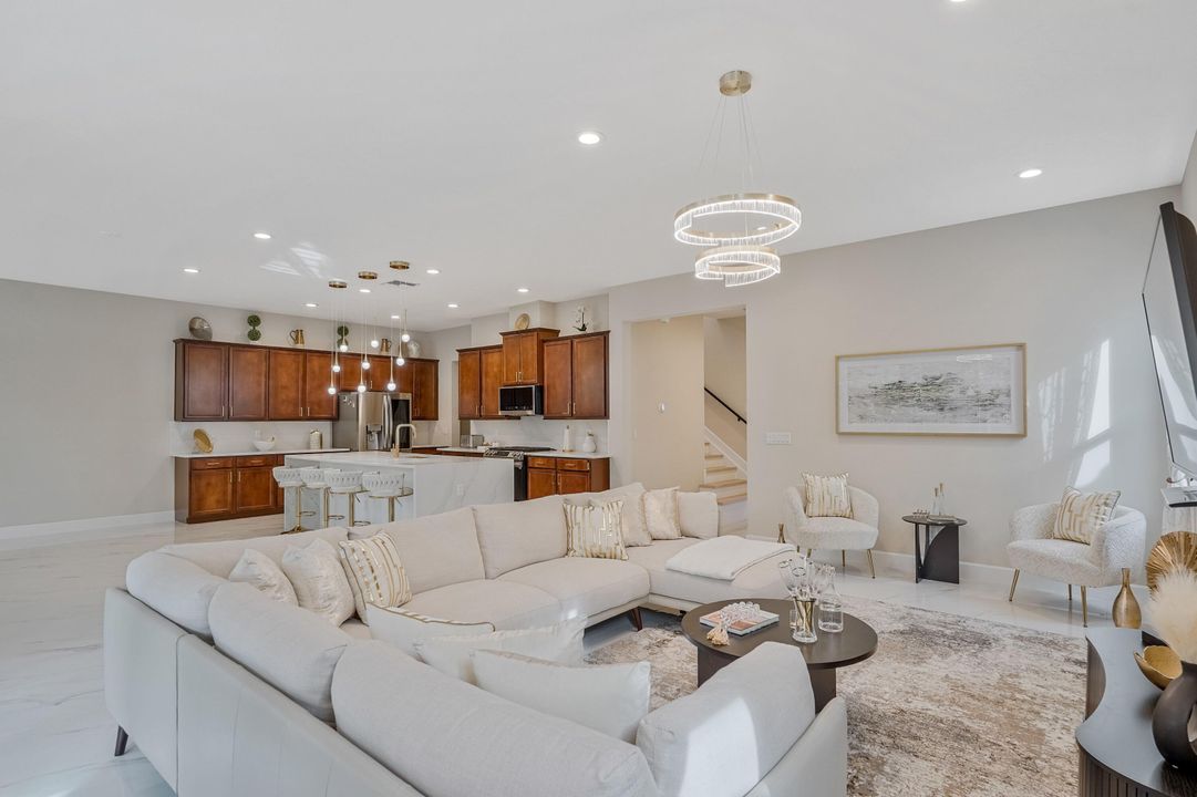 На продажу: $965,000 (5 спален, 4 ванн, 3085 Квадратных фут)