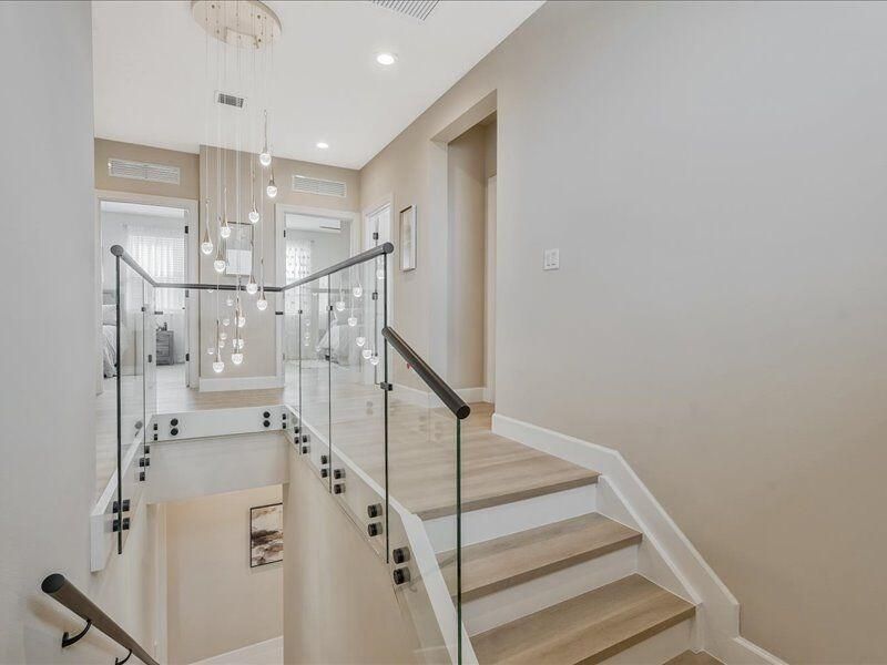 На продажу: $965,000 (5 спален, 4 ванн, 3085 Квадратных фут)