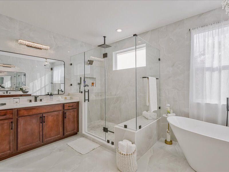 На продажу: $965,000 (5 спален, 4 ванн, 3085 Квадратных фут)