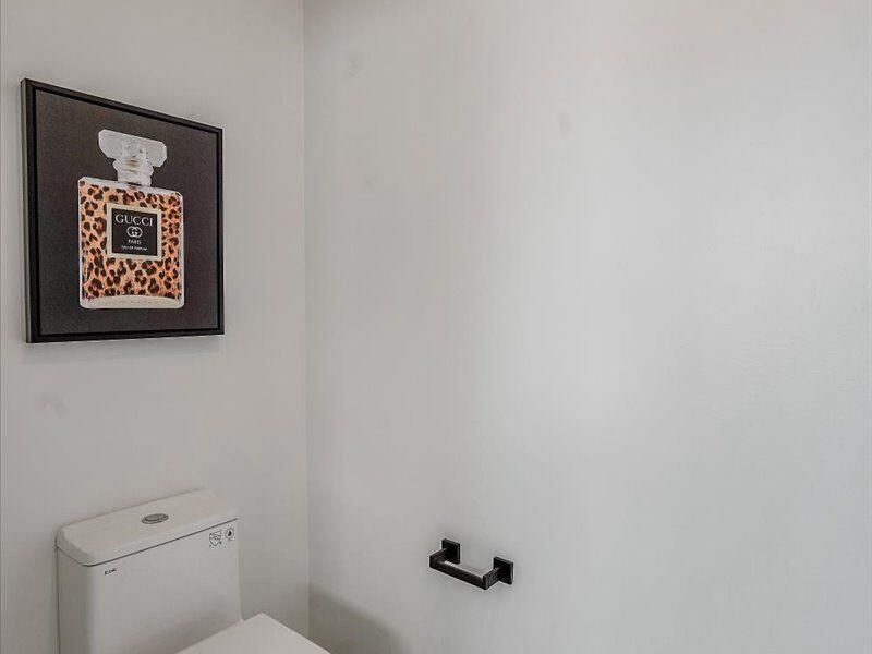 На продажу: $965,000 (5 спален, 4 ванн, 3085 Квадратных фут)