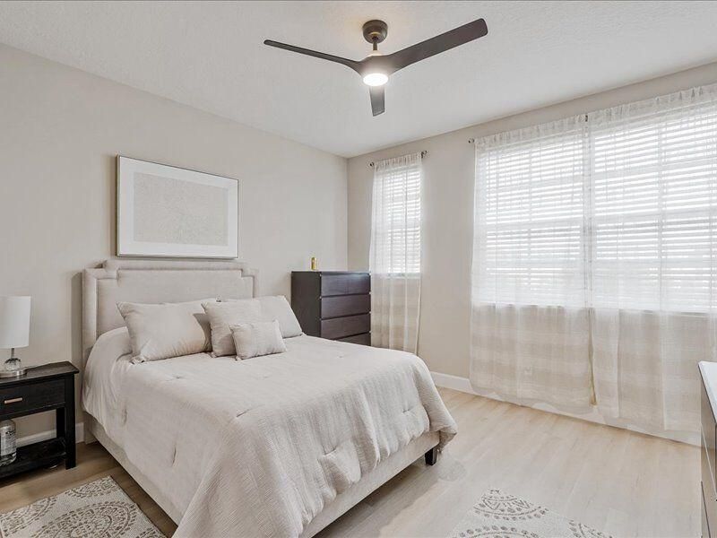 На продажу: $965,000 (5 спален, 4 ванн, 3085 Квадратных фут)