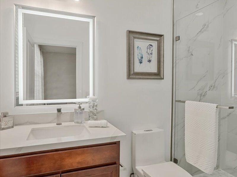 На продажу: $965,000 (5 спален, 4 ванн, 3085 Квадратных фут)