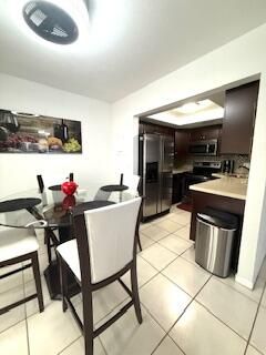 For Sale: $283,000 (2 beds, 1 baths, 936 Square Feet)