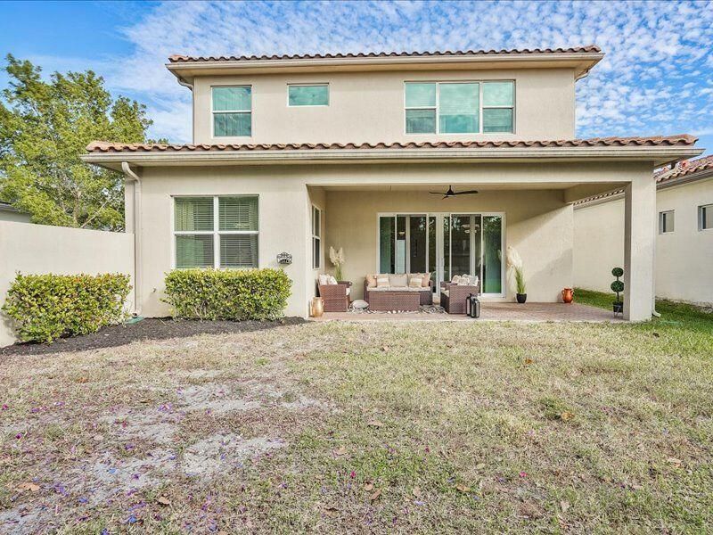 На продажу: $965,000 (5 спален, 4 ванн, 3085 Квадратных фут)