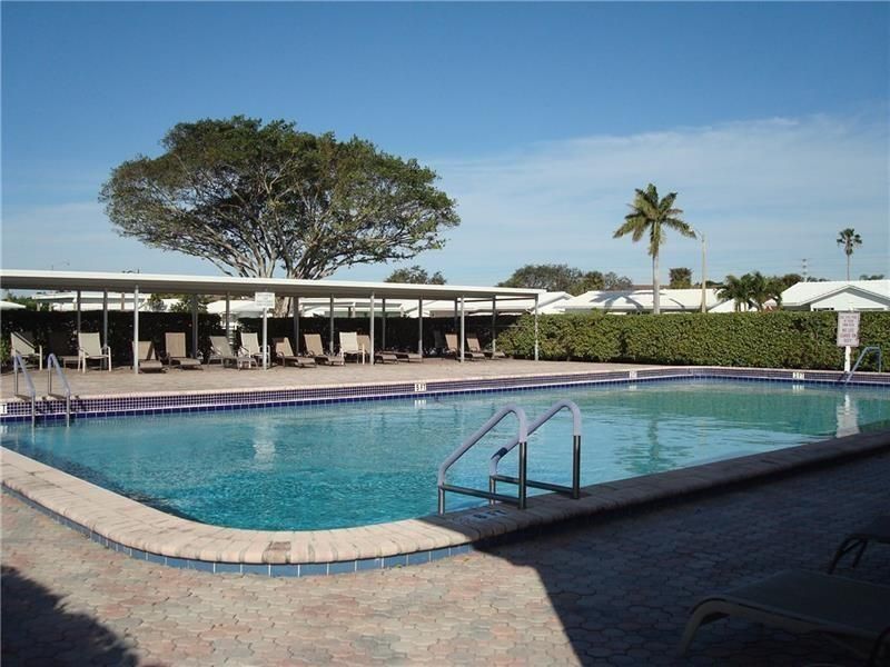 Под контрактом: $352,700 (2 спален, 2 ванн, 1617 Квадратных фут)