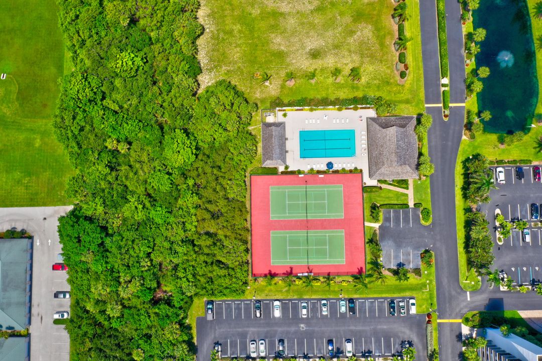 出租: $4,500 (2 贝兹, 2 浴室, 1251 平方英尺)