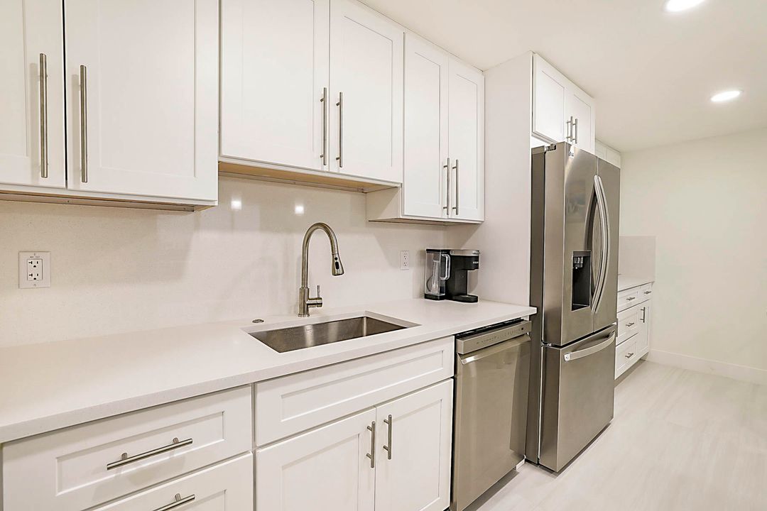 На продажу: $585,000 (2 спален, 2 ванн, 1031 Квадратных фут)