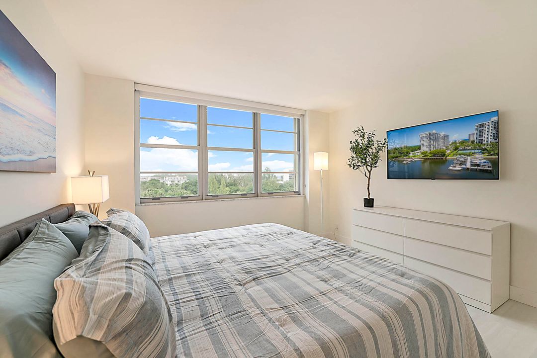 На продажу: $585,000 (2 спален, 2 ванн, 1031 Квадратных фут)