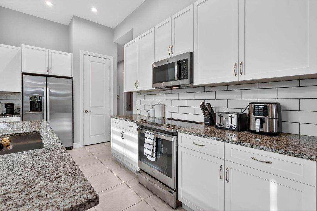 На продажу: $500,000 (3 спален, 2 ванн, 1724 Квадратных фут)