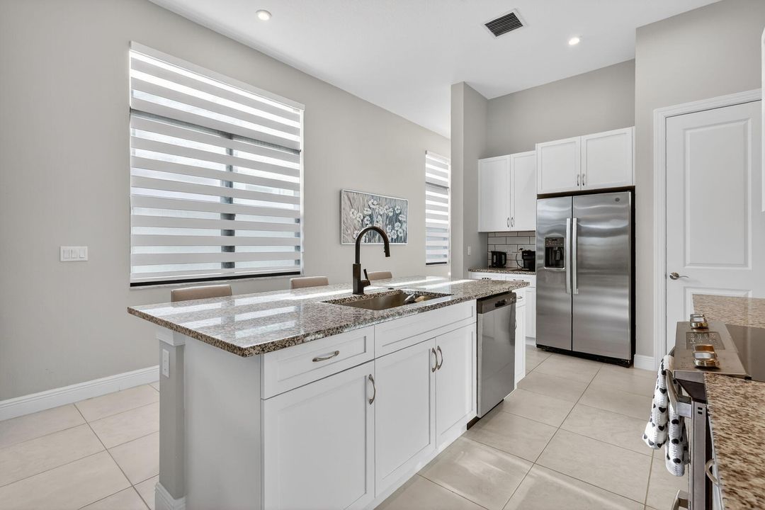 На продажу: $500,000 (3 спален, 2 ванн, 1724 Квадратных фут)