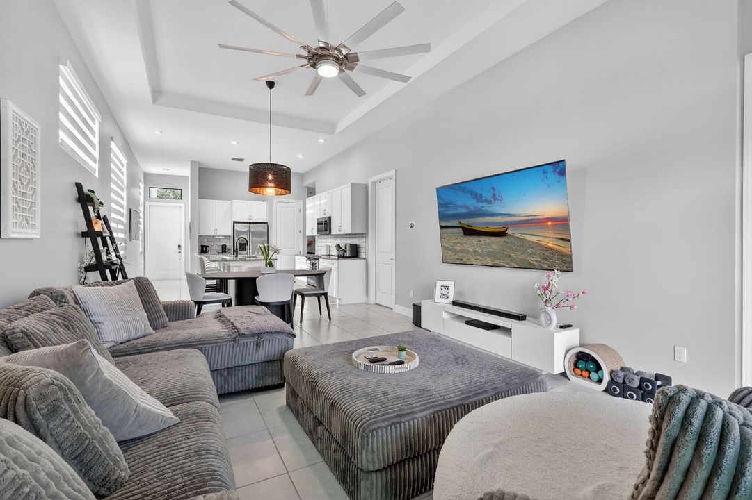 На продажу: $500,000 (3 спален, 2 ванн, 1724 Квадратных фут)