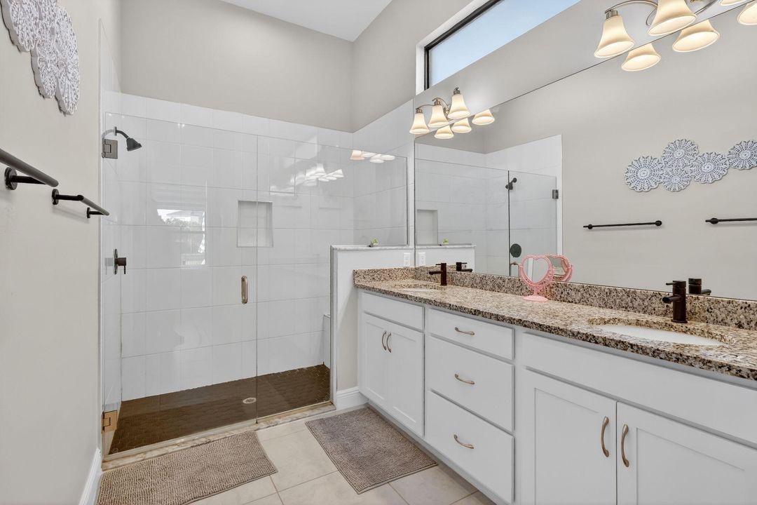 На продажу: $500,000 (3 спален, 2 ванн, 1724 Квадратных фут)