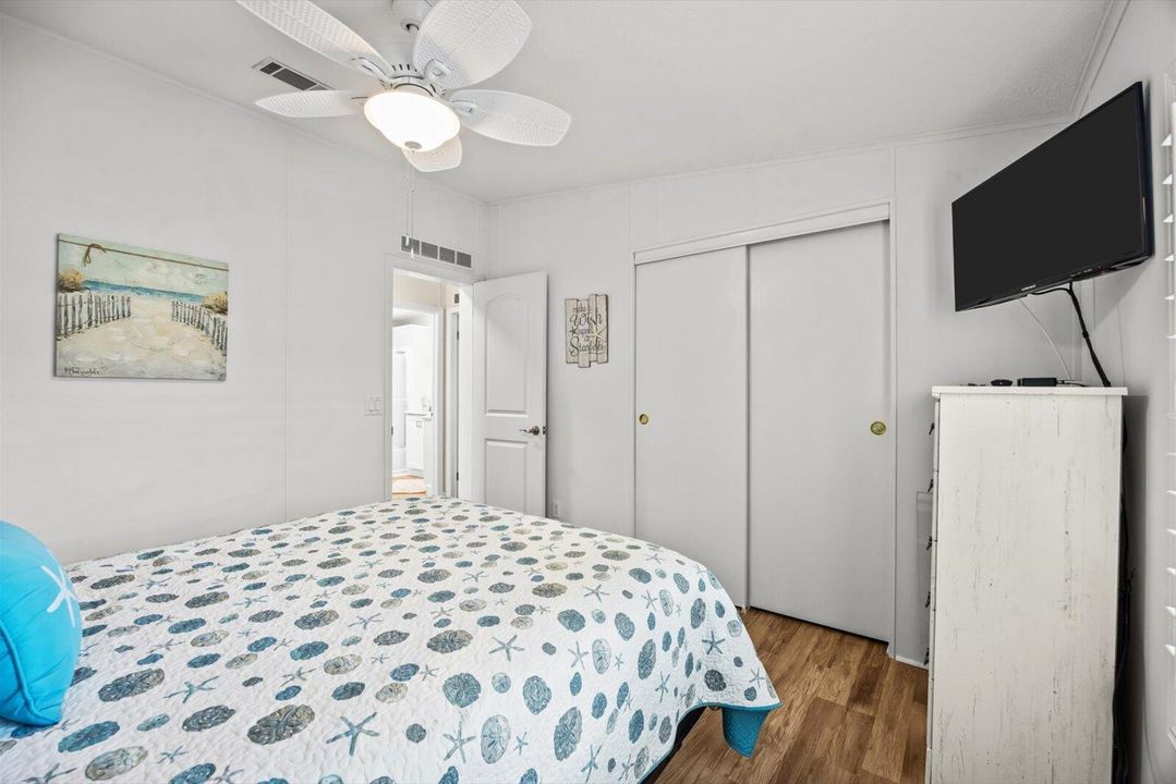 En Venta: $249,000 (2 camas, 2 baños, 1221 Pies cuadrados)