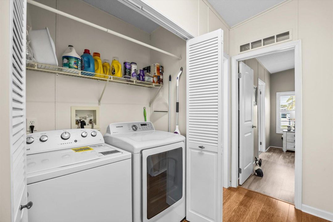 En Venta: $249,000 (2 camas, 2 baños, 1221 Pies cuadrados)