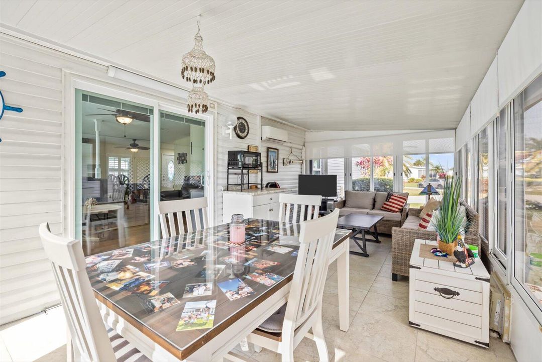 En Venta: $249,000 (2 camas, 2 baños, 1221 Pies cuadrados)