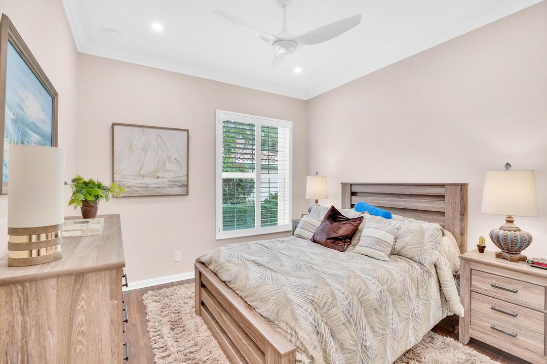 На продажу: $549,000 (3 спален, 2 ванн, 2018 Квадратных фут)