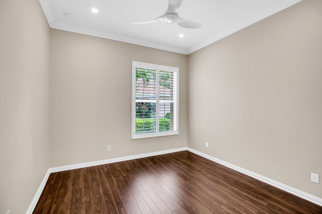 На продажу: $549,000 (3 спален, 2 ванн, 2018 Квадратных фут)