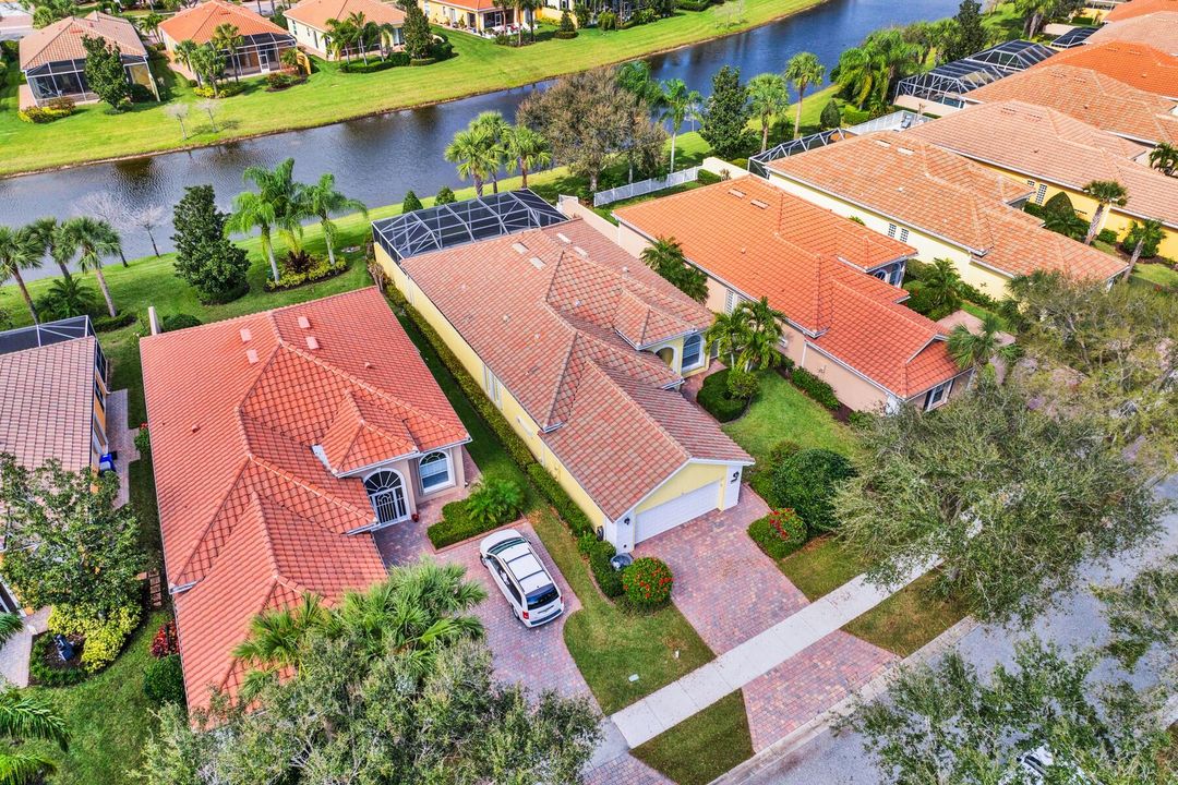 На продажу: $549,000 (3 спален, 2 ванн, 2018 Квадратных фут)