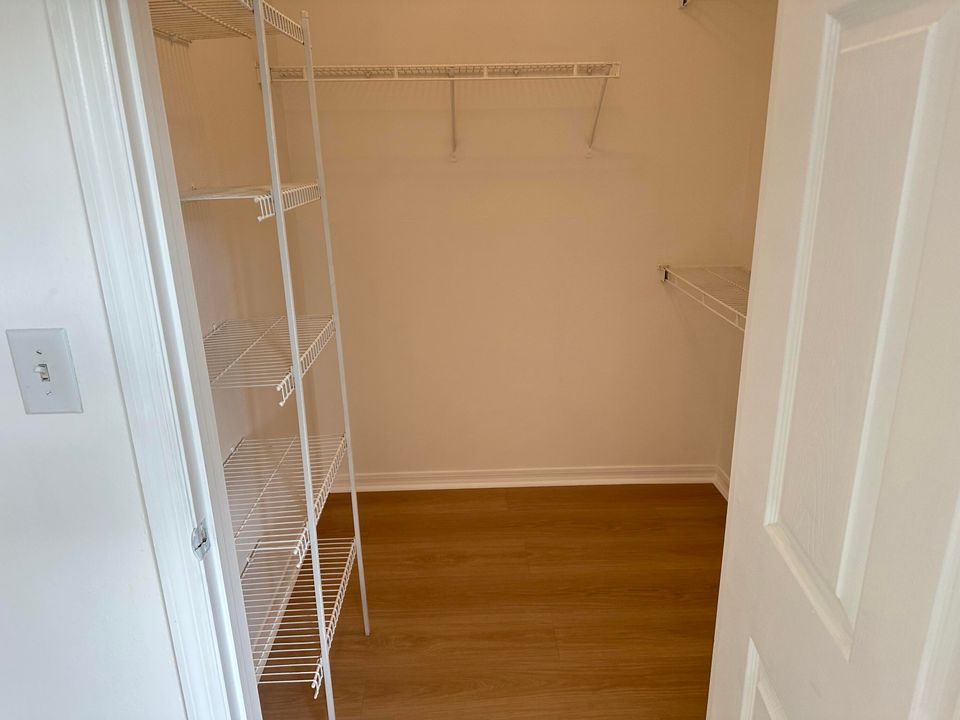 В аренду: $2,100 (2 спален, 2 ванн, 1058 Квадратных фут)