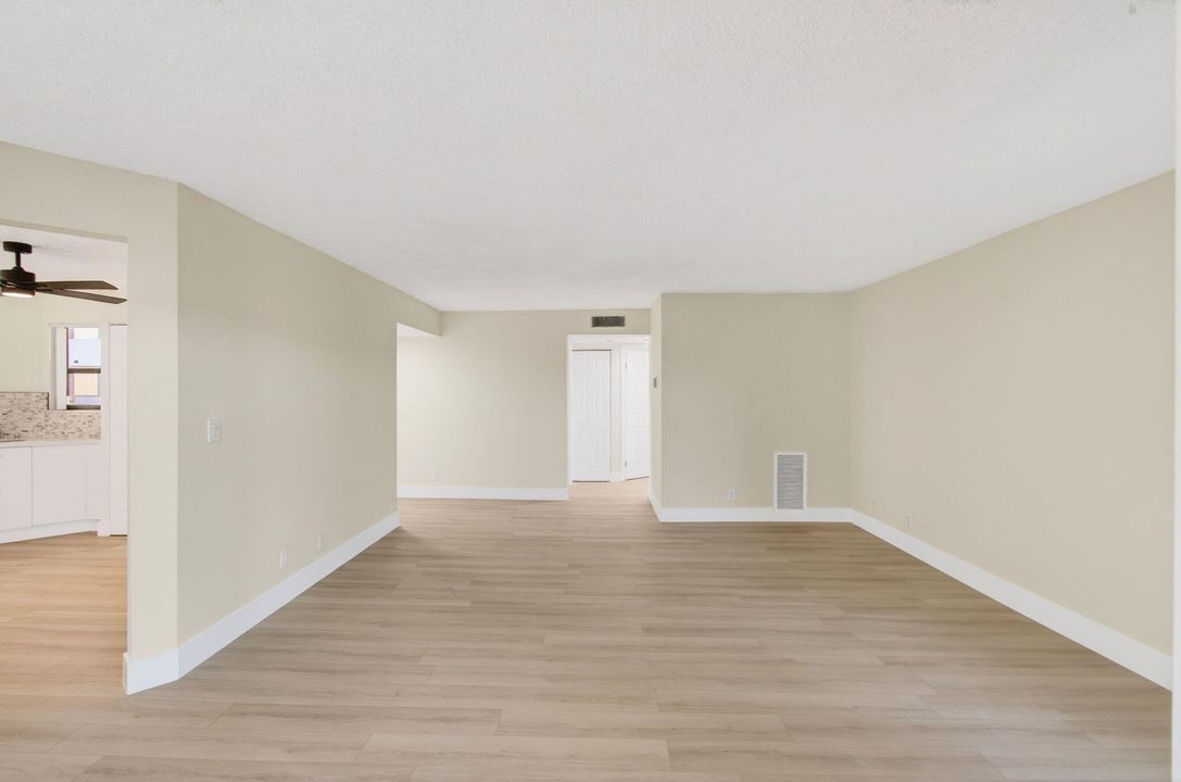 出租: $2,800 (2 贝兹, 2 浴室, 1254 平方英尺)