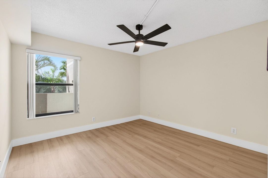 出租: $2,800 (2 贝兹, 2 浴室, 1254 平方英尺)