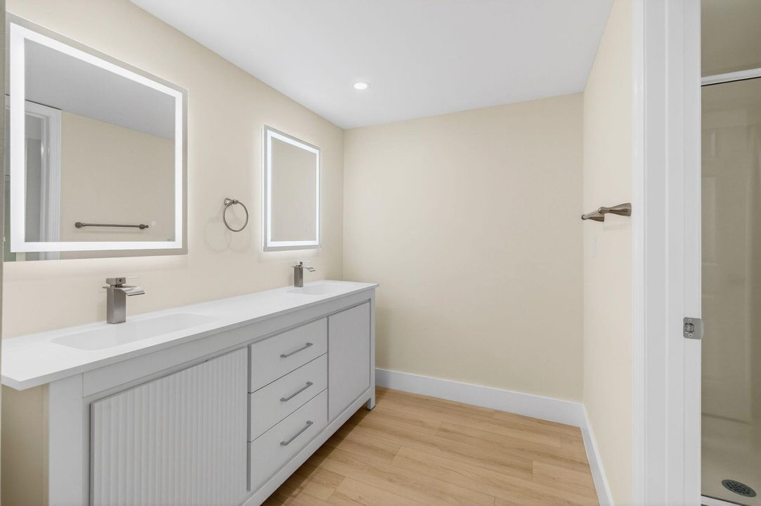 出租: $2,800 (2 贝兹, 2 浴室, 1254 平方英尺)