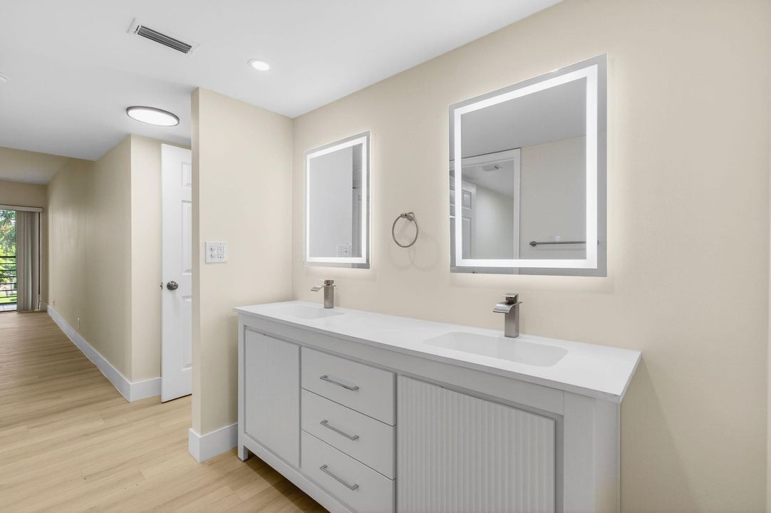 出租: $2,800 (2 贝兹, 2 浴室, 1254 平方英尺)