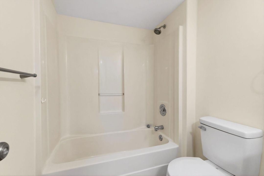 出租: $2,800 (2 贝兹, 2 浴室, 1254 平方英尺)