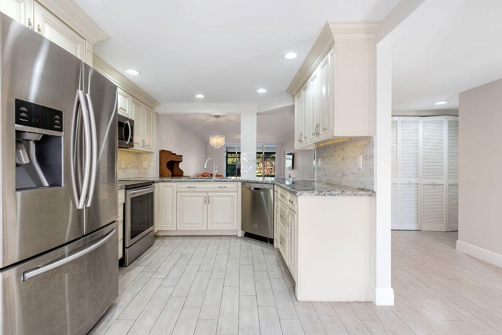 En Venta: $199,000 (2 camas, 2 baños, 1311 Pies cuadrados)