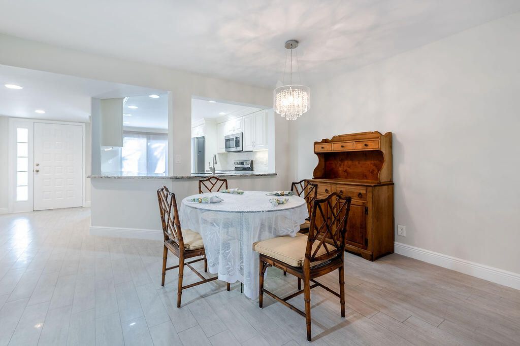 En Venta: $199,000 (2 camas, 2 baños, 1311 Pies cuadrados)