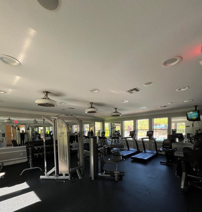 For Sale: $495,000 (4 beds, 2 baths, 1722 Square Feet)