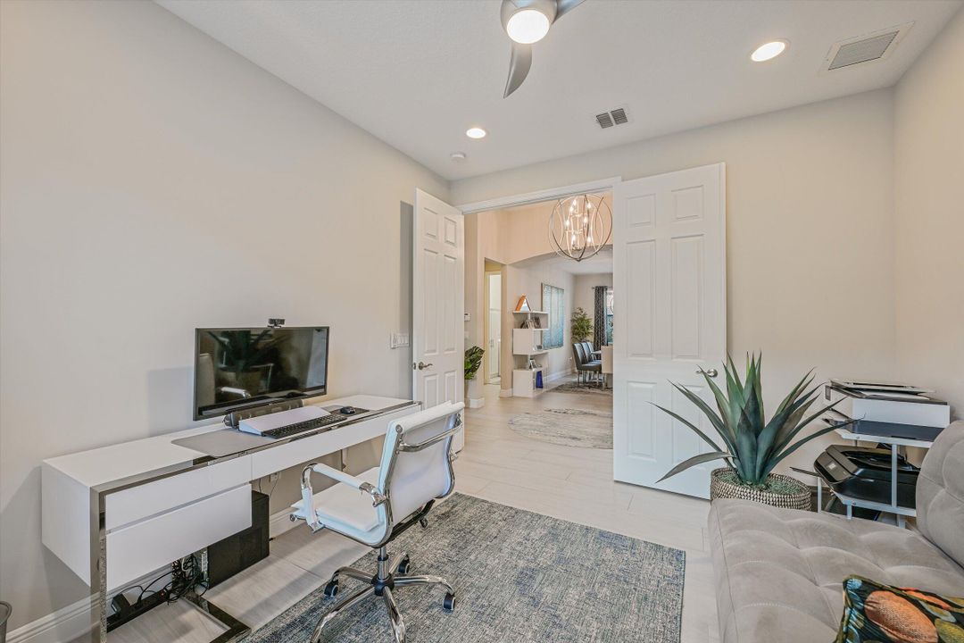 En Venta: $517,000 (2 camas, 2 baños, 1895 Pies cuadrados)