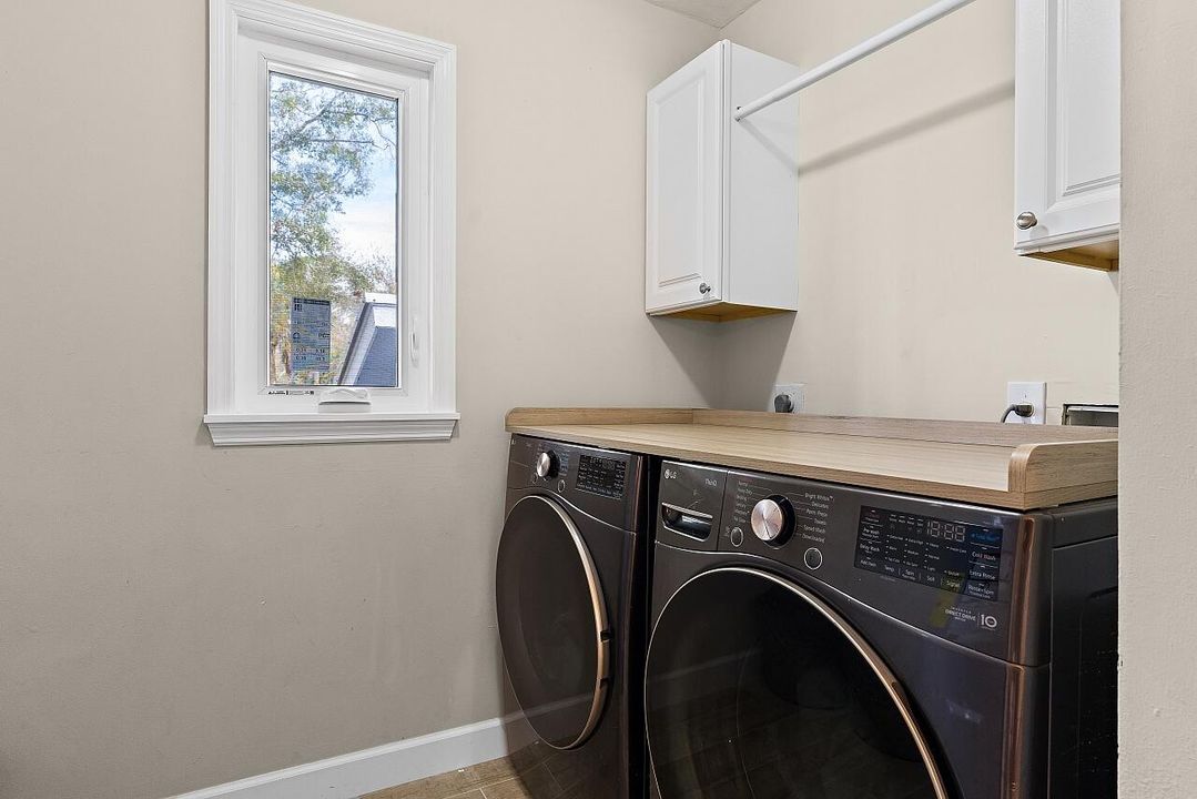 На продажу: $379,900 (3 спален, 2 ванн, 1442 Квадратных фут)