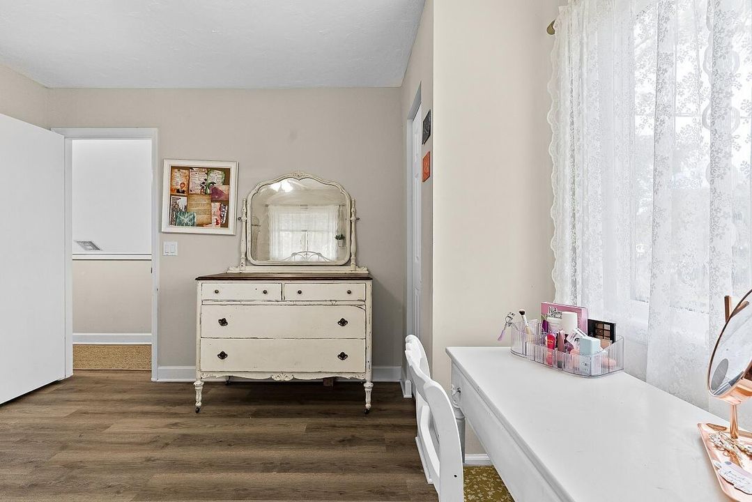 На продажу: $379,900 (3 спален, 2 ванн, 1442 Квадратных фут)