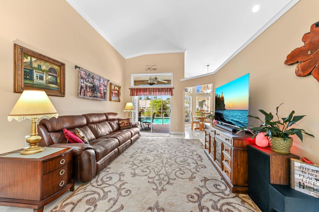 For Sale: $739,900 (4 beds, 3 baths, 2301 Square Feet)