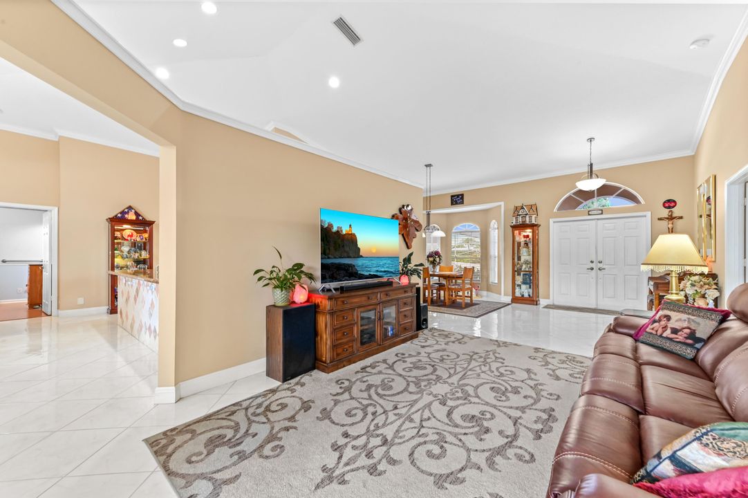 For Sale: $739,900 (4 beds, 3 baths, 2301 Square Feet)