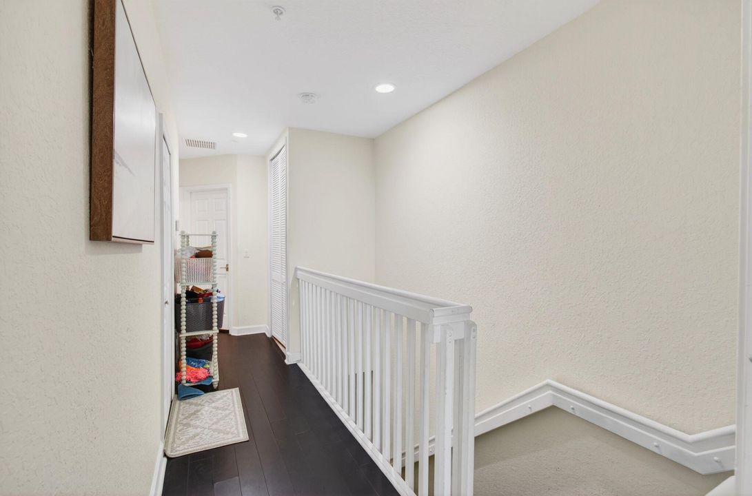 出租: $3,000 (3 贝兹, 2 浴室, 1554 平方英尺)