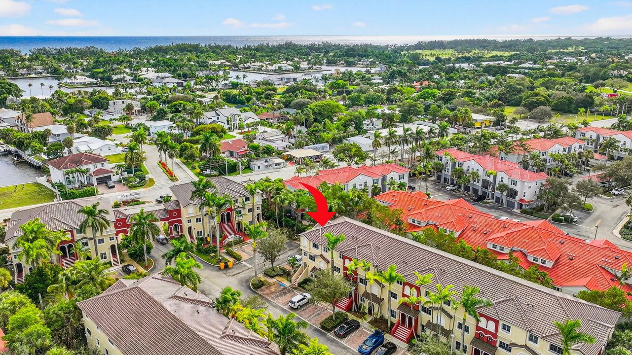 出租: $3,000 (3 贝兹, 2 浴室, 1554 平方英尺)