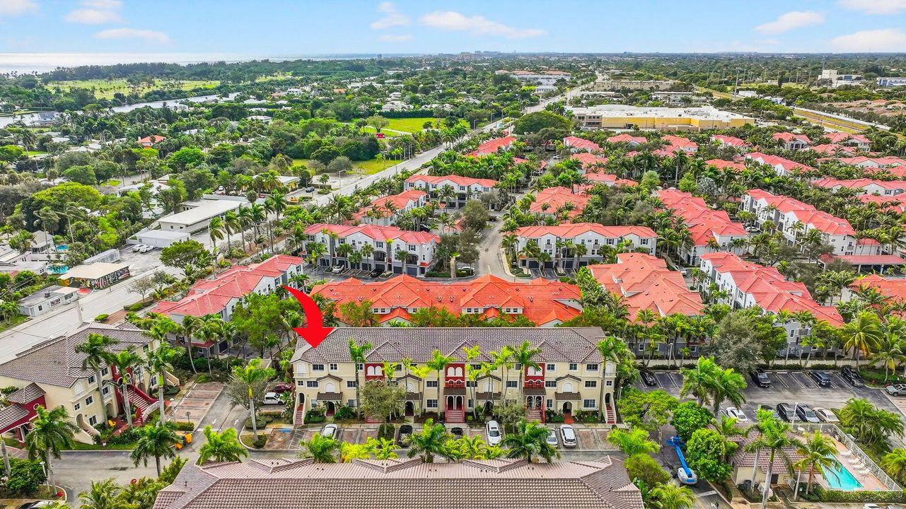 出租: $3,000 (3 贝兹, 2 浴室, 1554 平方英尺)