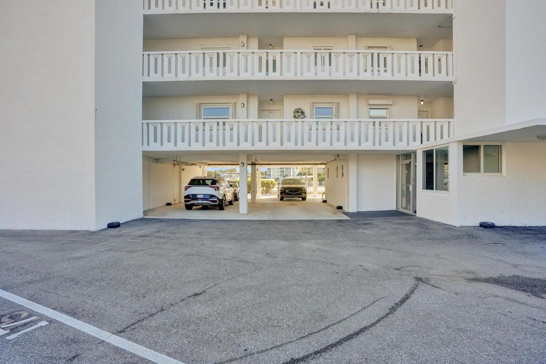 待售: $289,000 (2 贝兹, 2 浴室, 950 平方英尺)