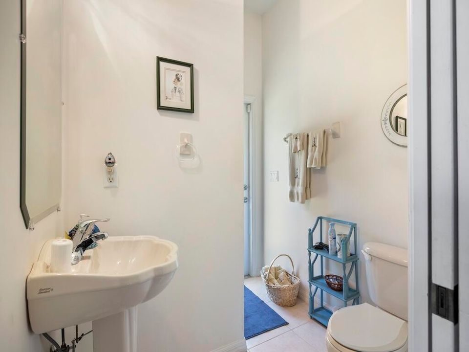 En Venta: $499,000 (3 camas, 3 baños, 2110 Pies cuadrados)