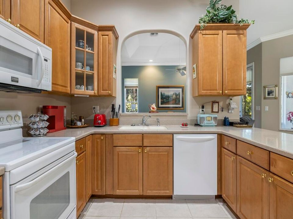 En Venta: $499,000 (3 camas, 3 baños, 2110 Pies cuadrados)