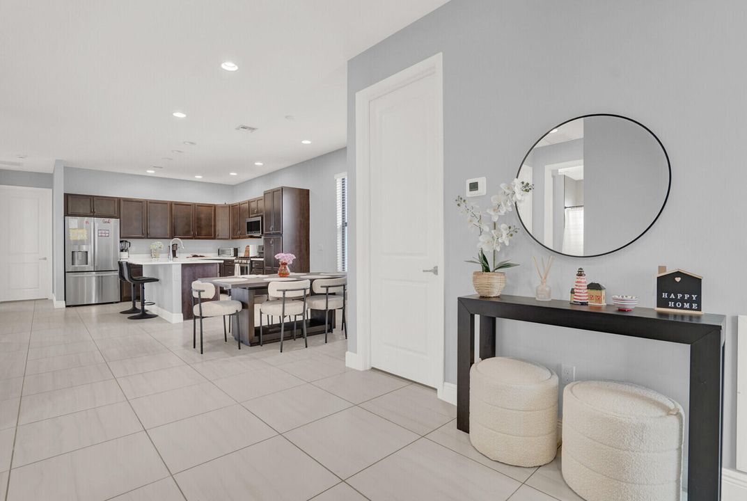 На продажу: $580,000 (3 спален, 2 ванн, 1744 Квадратных фут)