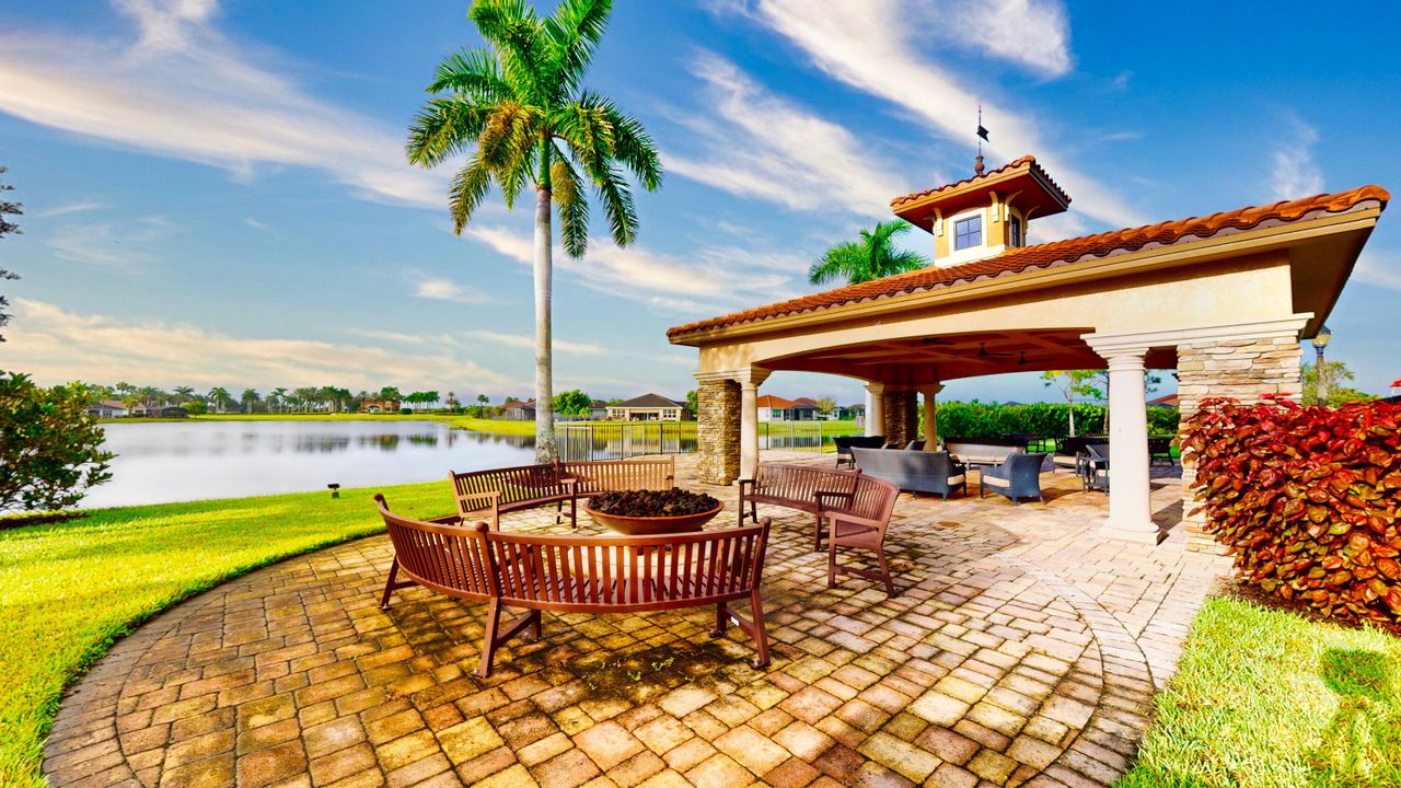 На продажу: $449,000 (2 спален, 2 ванн, 2198 Квадратных фут)