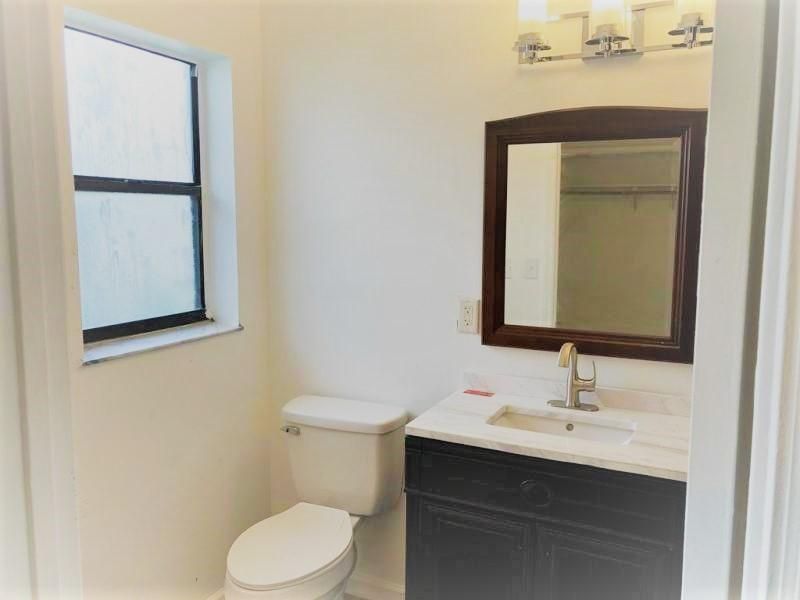 For Rent: $3,200 (4 beds, 2 baths, 1600 Square Feet)