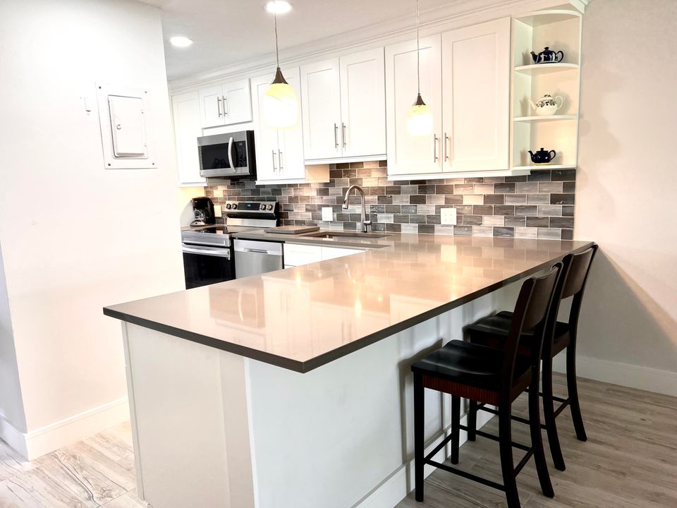 En Venta: $259,900 (2 camas, 2 baños, 1148 Pies cuadrados)