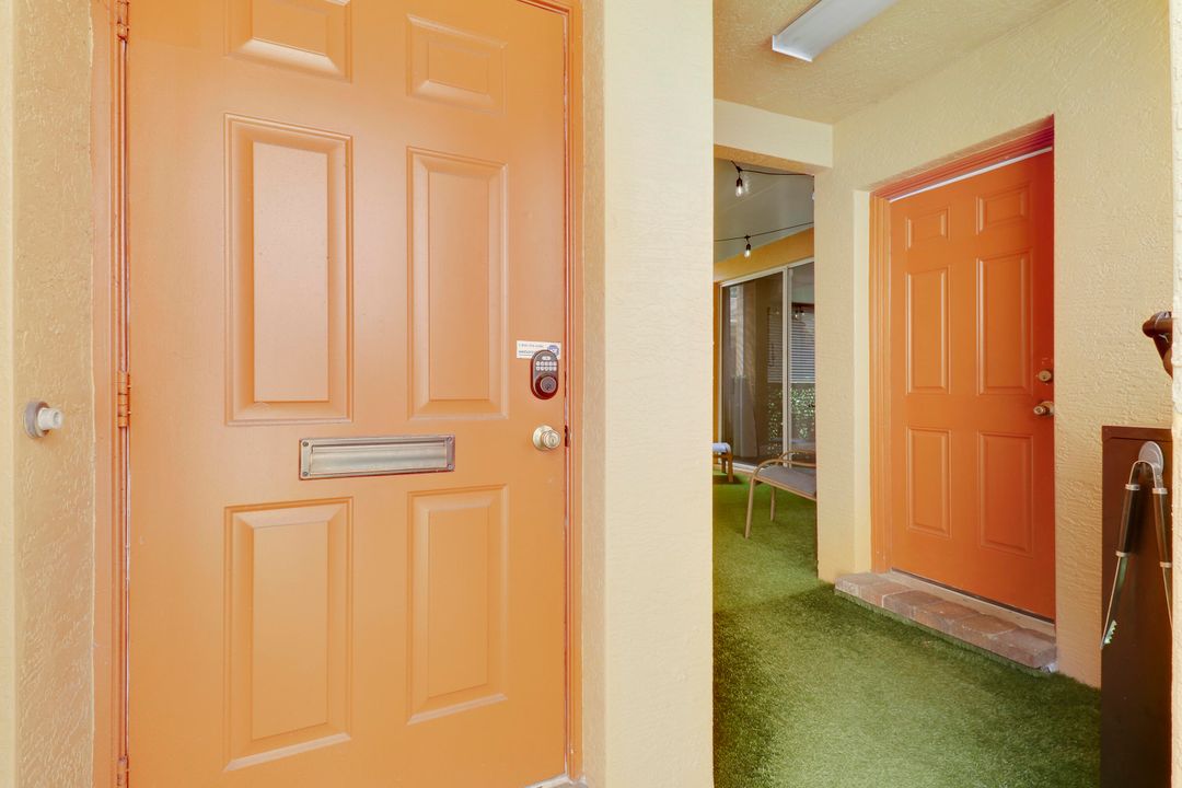 En Venta: $369,000 (4 camas, 3 baños, 2160 Pies cuadrados)