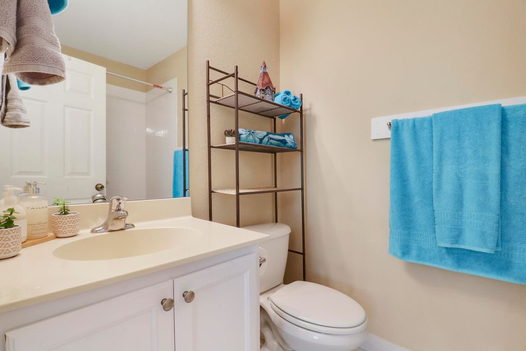 En Venta: $369,000 (4 camas, 3 baños, 2160 Pies cuadrados)